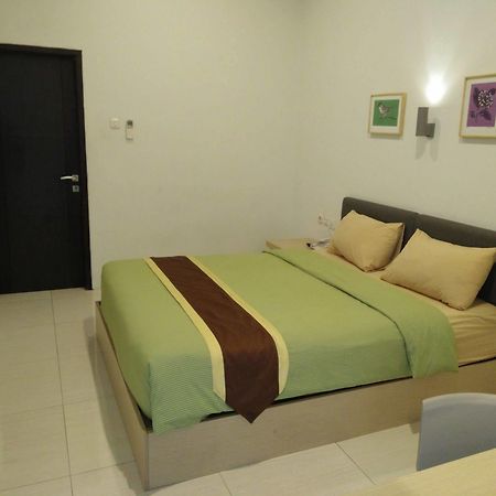 Sentra Inn Bandung Exterior photo